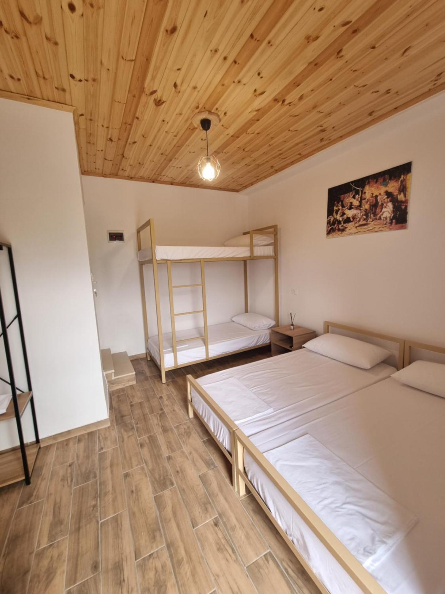 Bed and Breakfast Tony'S Terrace à Gjirokastër Extérieur photo